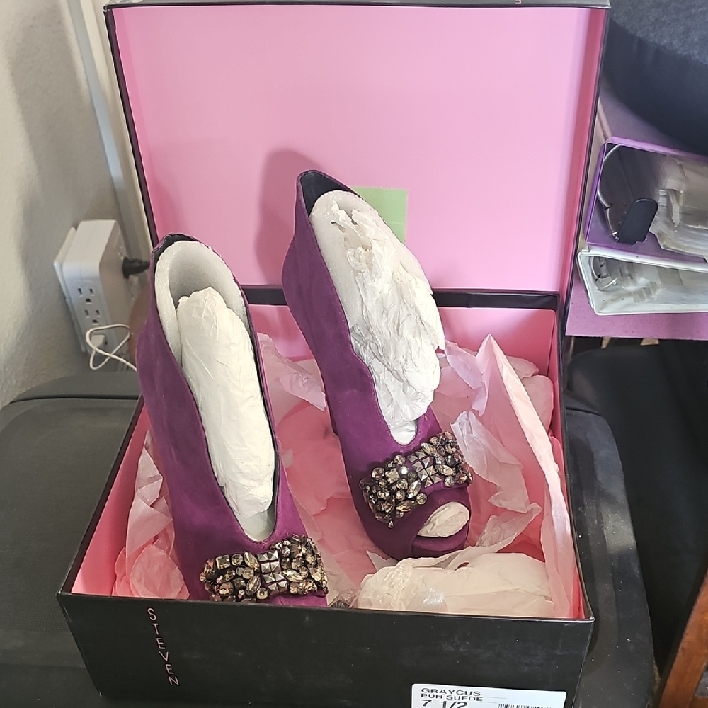Steven By Steve Madden Women's Elegant Purple Heels